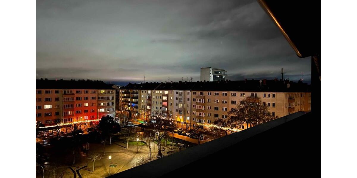 Penthouse­ 3,5 ZKB, ca. 140m2 , Dachterrasse, Wannenbad, Gäste-WC 3 zimmer