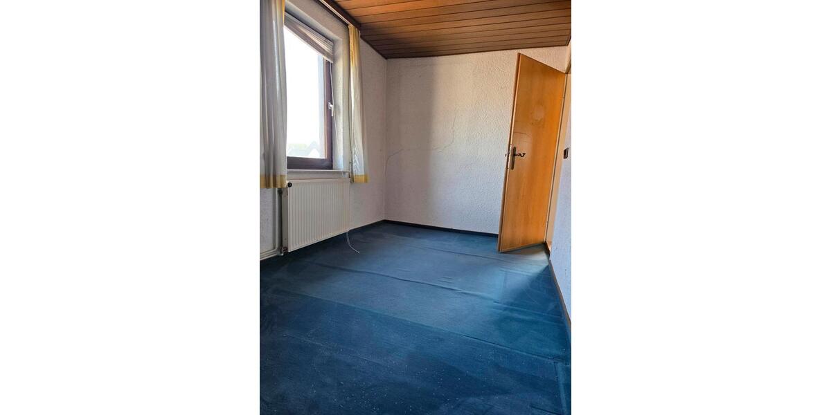 Etagenwohnung Wiesbaden Mainz-Kostheim - 5 Zimmer, 130 m&sup2;, 330.000&euro; | Angebot:27429708