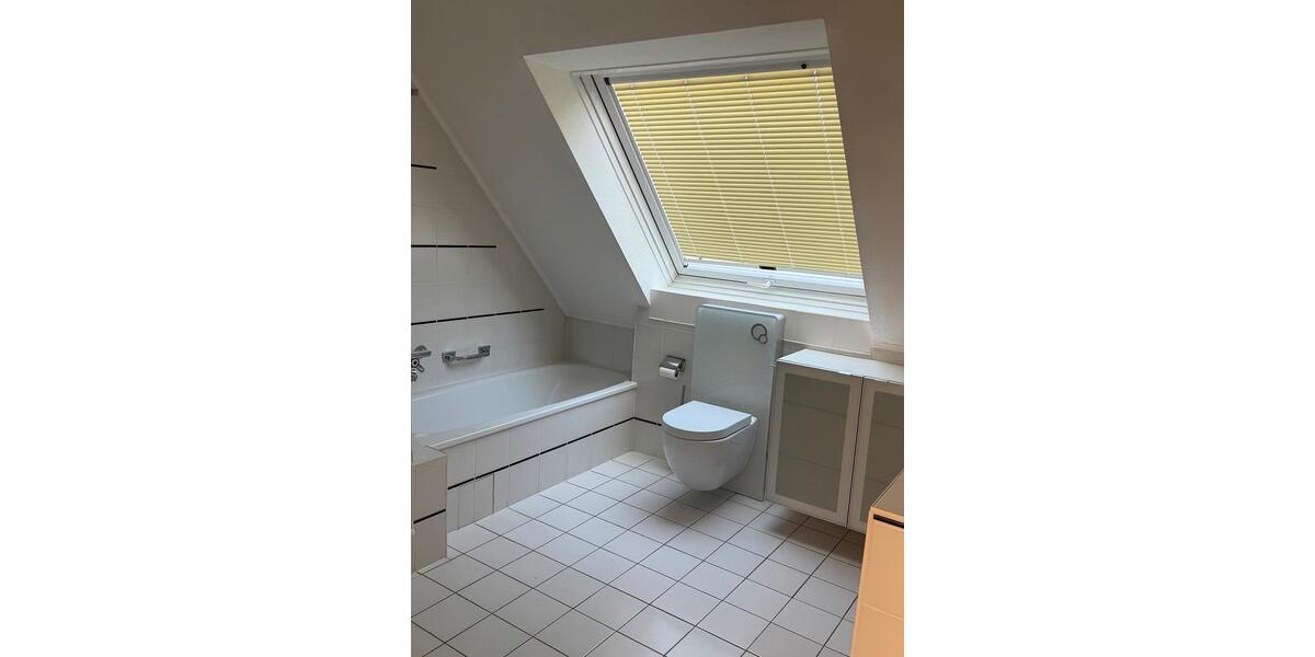 Reihenhaus Geisenheim - 3 Zimmer, 140 m&sup2;, 1.500&euro; | Angebot:25901036