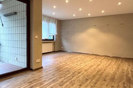 Großzügiges Ambiente mit Einbauküche & Garage am Waldrand 4 zimmer