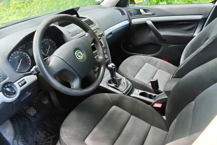 Skoda Octavia 256.000 km 3.900 &euro; Aarbergen 65326