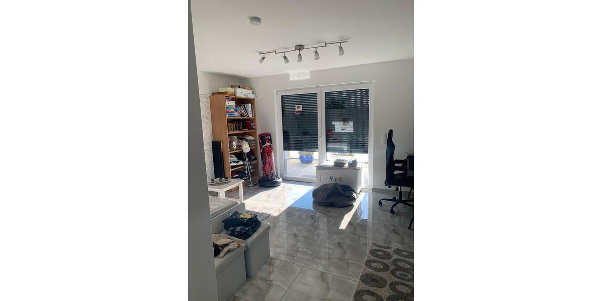 Etagenwohnung Mainz Ebersheim - 4 Zimmer, 152 m&sup2;, 1.900&euro; | Angebot:25152219