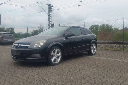 Opel Astra 272.000 km 1.050 € Mainz Kostheim 55246