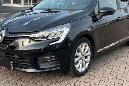 Renault Clio 82.000 km 10.580 &euro; Walluf 65396