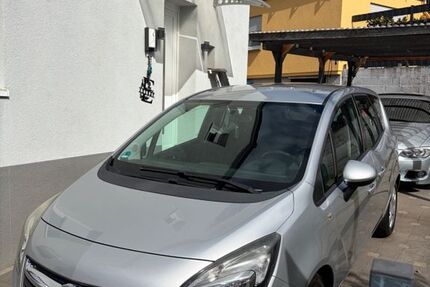 Opel Meriva 20.000 km 9.900 &euro; Oestrich Winkel 65375