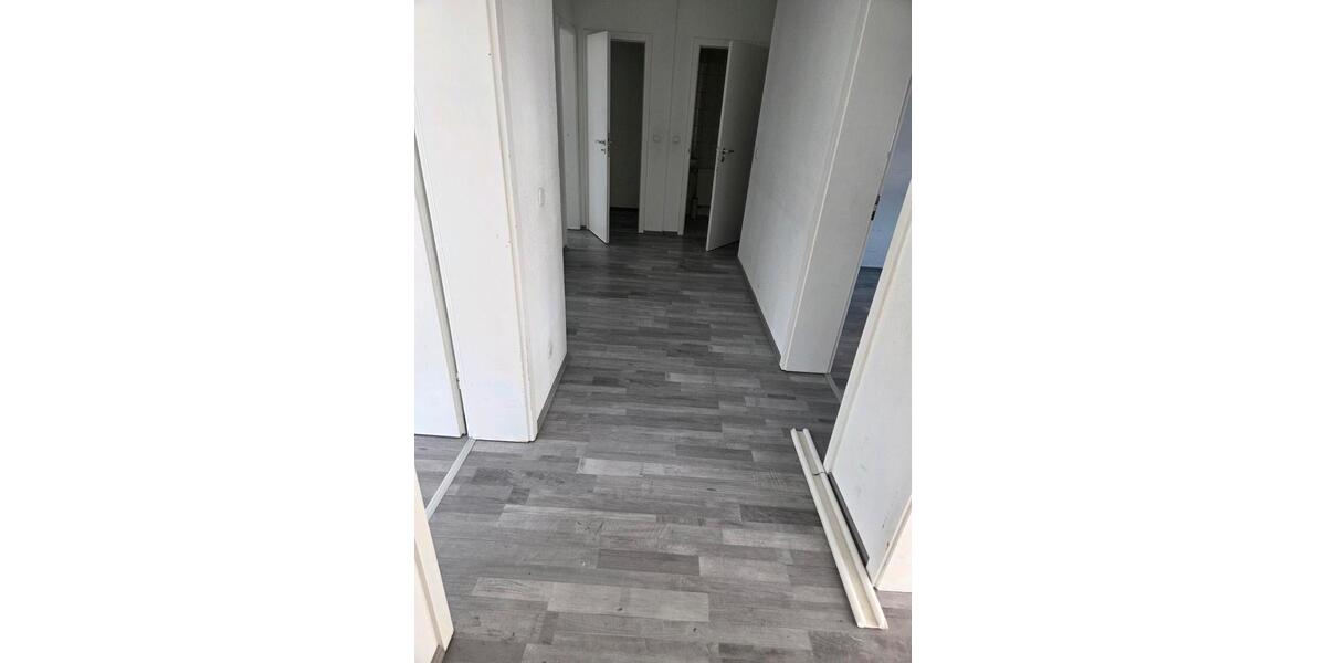 Erdgeschoßwohnung Raunheim - 4 Zimmer, 85 m&sup2;, 1.700&euro; | Angebot:25355622