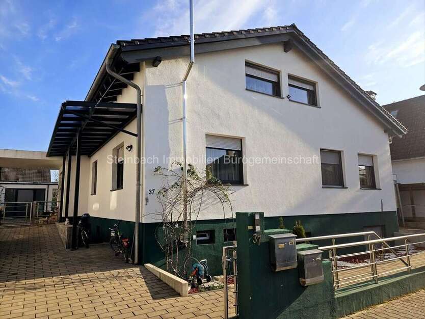 Haus zum Kaufen in Rüsselsheim 990.000 € 266 m²