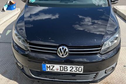 VW Touran 268.249 km 6.350 &euro; Mainz 55131