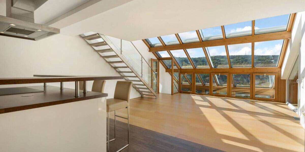 Exklusives Reihenmittelhaus mit Panoramablick und Einliegeroption in Hofheim-Lorsbach 6 zimmer