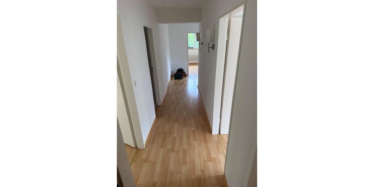 Dachgeschoßwohnung Kronberg im Taunus - 3 Zimmer, 90 m&sup2;, 950&euro; | Angebot:26439305
