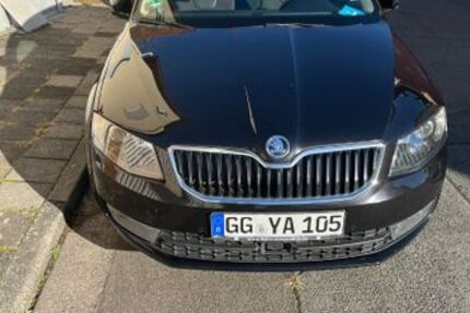 Skoda Octavia 202.000 km 9.500 &euro; Kelsterbach 65451