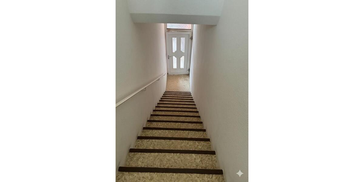 Erdgeschoßwohnung Mörfelden-Walldorf Walldorf - 1 Zimmer, 121 m&sup2;, 1.670&euro; | Angebot:26013342