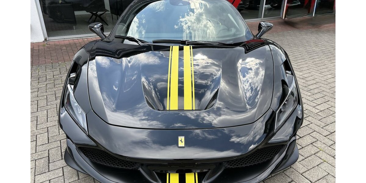 Ferrari F8 Tributo Racing|Lift|Carbon|Service neu|Garantie 16.209 km 285.999 &euro; Mainz-Kostheim 55246