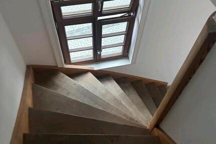 Wohnung Eschborn - 4 Zimmer, 90 m&sup2;, 1.700&euro; | Angebot:25313523