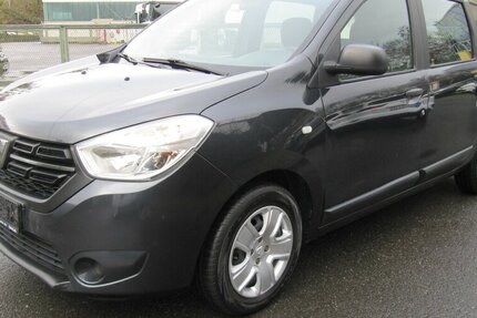 Dacia Lodgy Essential 7-Sitze + Insp. TÜV+ AU+ NEU + 138.948 km 8.335 &euro; Schwalbach/Taunus 65824