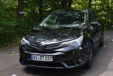 Toyota Avensis 185.000 km 7.000 &euro; Wiesbaden 65195
