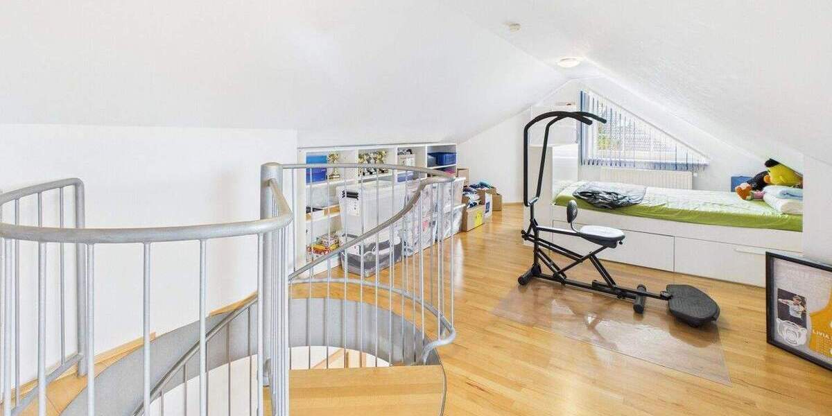 Weitläufiges und top gepflegtes Zuhause für anspruchsvolle Familien in ruhiger Lage 7 zimmer