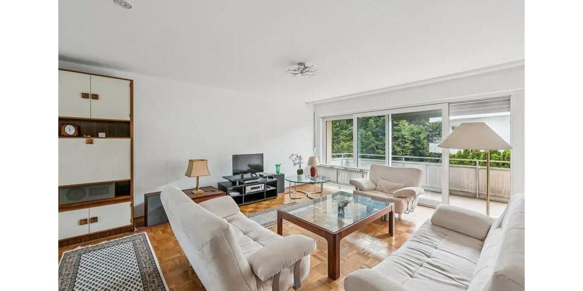 Etagenwohnung Oberursel (Taunus) - 2 Zimmer, 92 m&sup2;, 1.400&euro; | Angebot:26687549