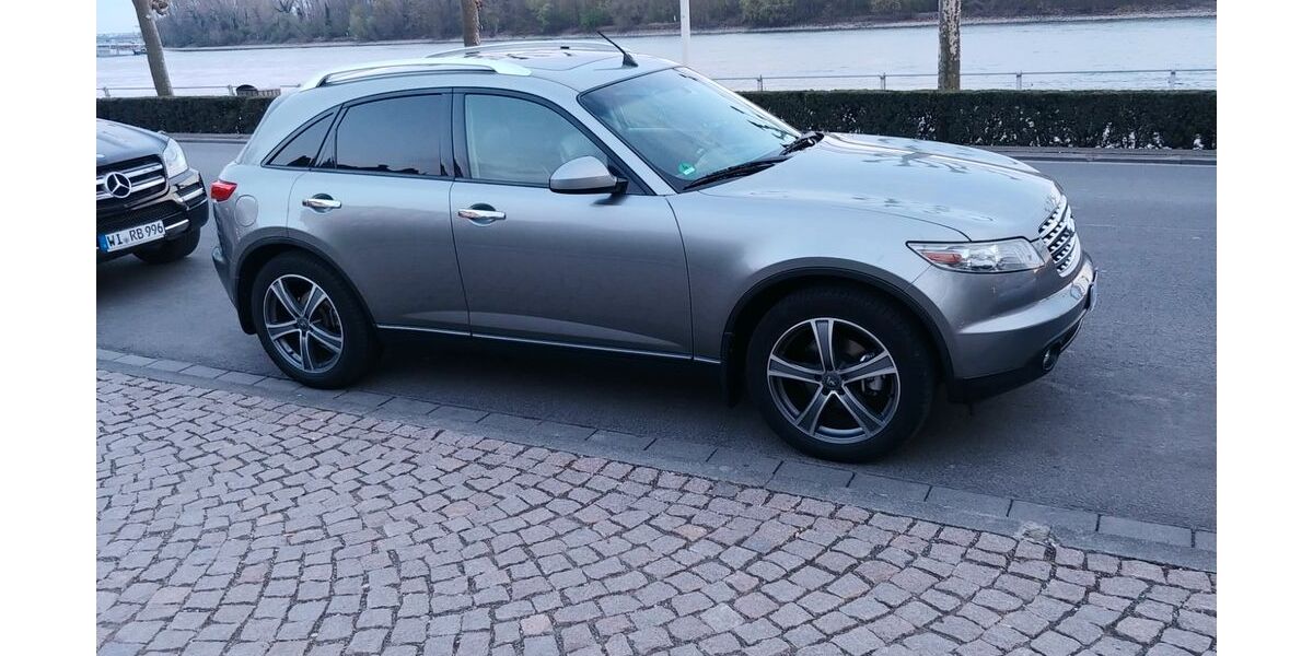 INFINITI FX 219.000 km 7.500 € Wiesbaden 65183