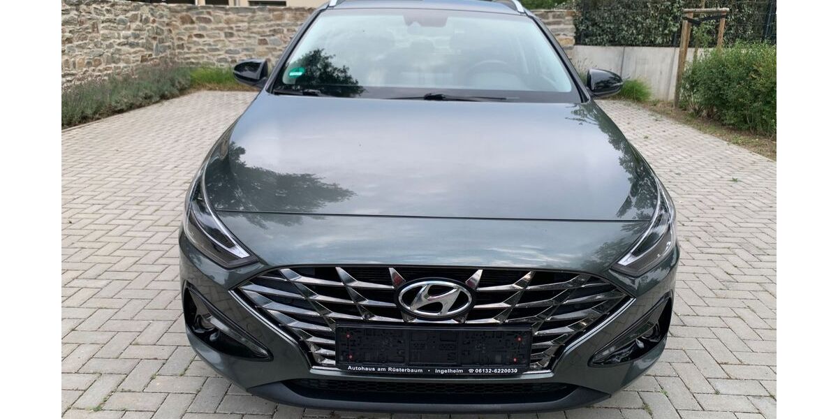 Hyundai i30 201.271 km 9.699 &euro; Mainz-Kastel 55252