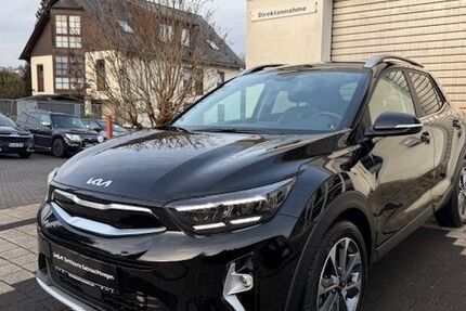 Kia Stonic 16.000 km 21.900 &euro; Wiesbaden 65199