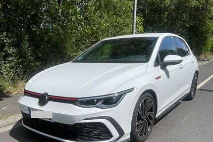 VW Golf 15.800 km 27.500 &euro; Wiesbaden 65191
