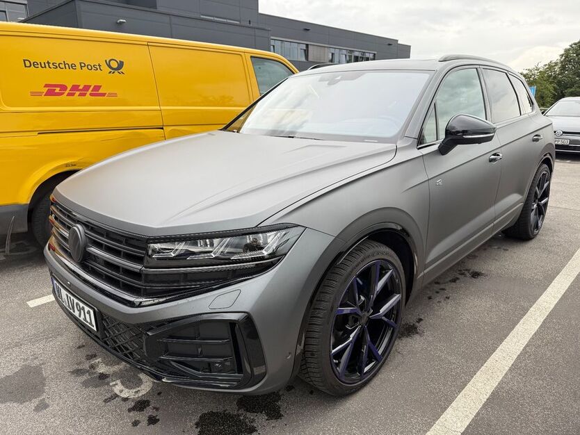 VW Touareg 19.500 km 75.500 € Wiesbaden 65203