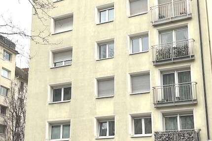 Wohnung Wiesbaden Mitte - 2 Zimmer, 56 m&sup2;, 600&euro; | Angebot:27295173