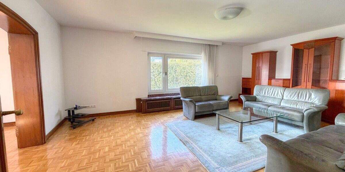Mehrfamilienhaus, Wohnhaus Kronberg im Taunus Oberhöchstadt - 9 Zimmer, 236 m&sup2;, 770.000&euro; | Angebot:25686321