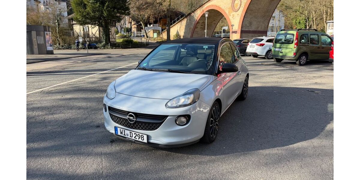 Opel Adam 77.000 km 9.500 &euro; Wiesbaden 65193