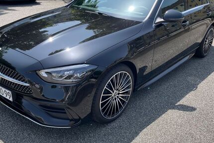 Mercedes-Benz 220 8.500 km 45.900 € Flörsheim 65439