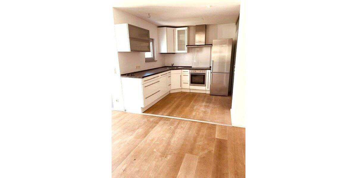 Etagenwohnung Wiesbaden Sonnenberg - 3 Zimmer, 93 m&sup2;, 1.450&euro; | Angebot:26930276