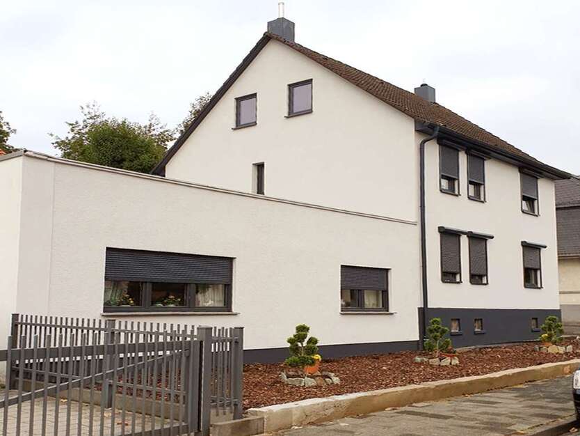 Haus zum Kaufen in Kelkheim 985.000 € 350 m²
