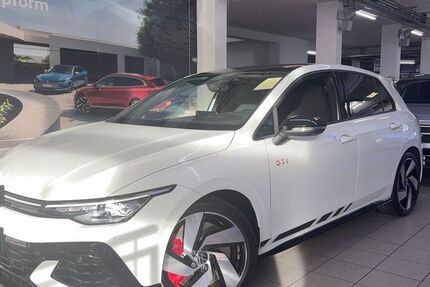 VW Golf 16.925 km 38.250 &euro; Idstein 65510