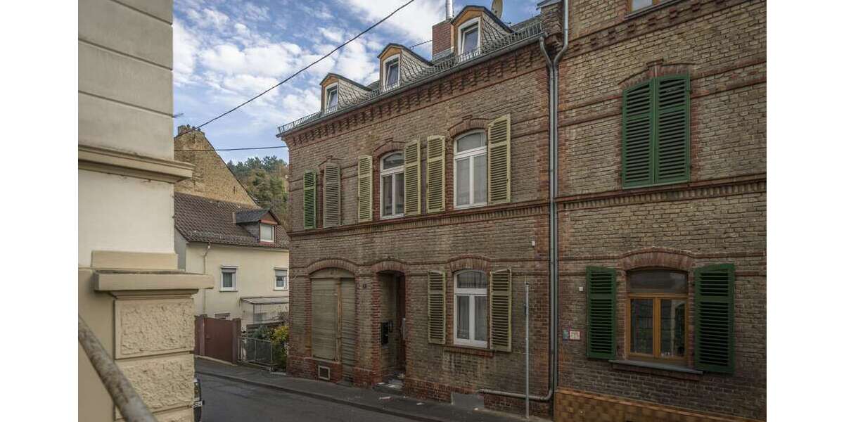 Einfamilienhaus Wiesbaden Nordost - 12 Zimmer, 290 m&sup2;, 599.000&euro; | Angebot:24548680
