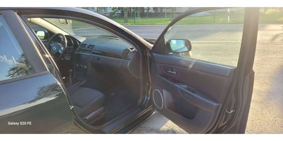 Mazda 3 168.000 km 2.900 &euro; Wiesbaden, Landeshauptstadt 65191