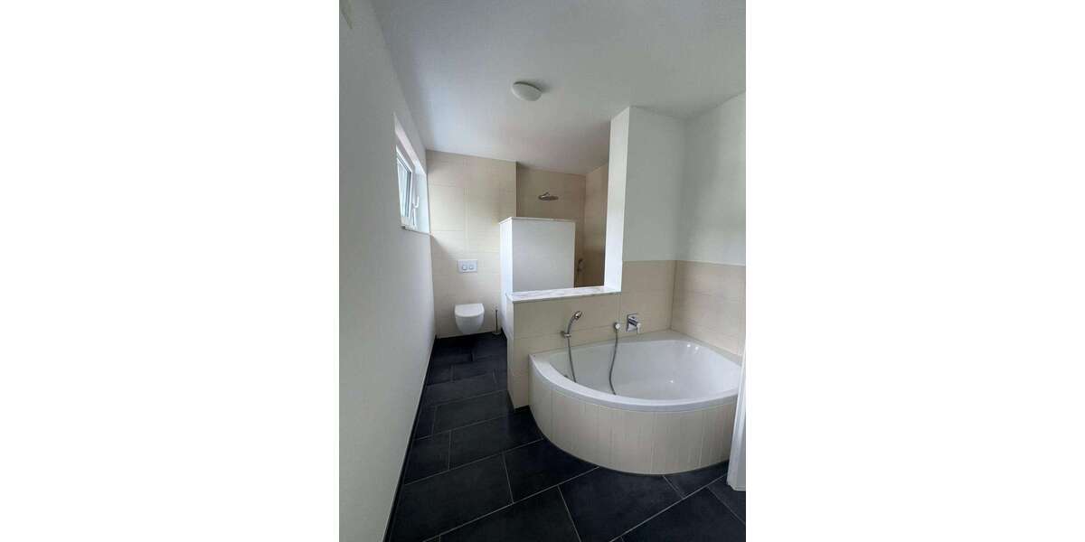 Haus zum Kaufen in Wiesbaden 849.000 € 170 m² 6 zimmer