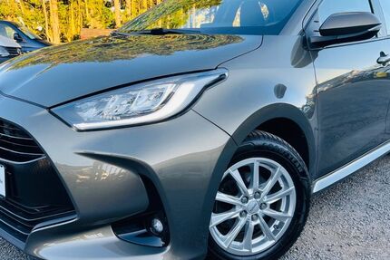 Toyota Yaris 23.650 km 18.990 &euro; Nauheim 64569