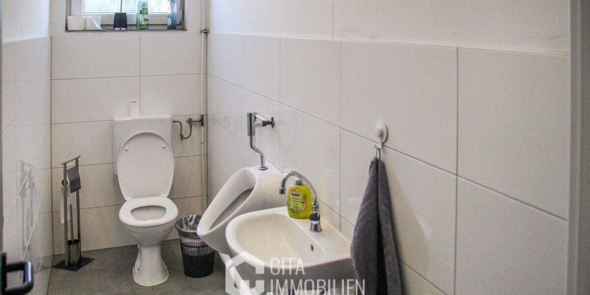 Wohnen & Arbeiten in Mainz-Hechtsheim: Moderne Wohn- und Gewerbeimmobilie mit Dachterrassen & Aufzug zimmer