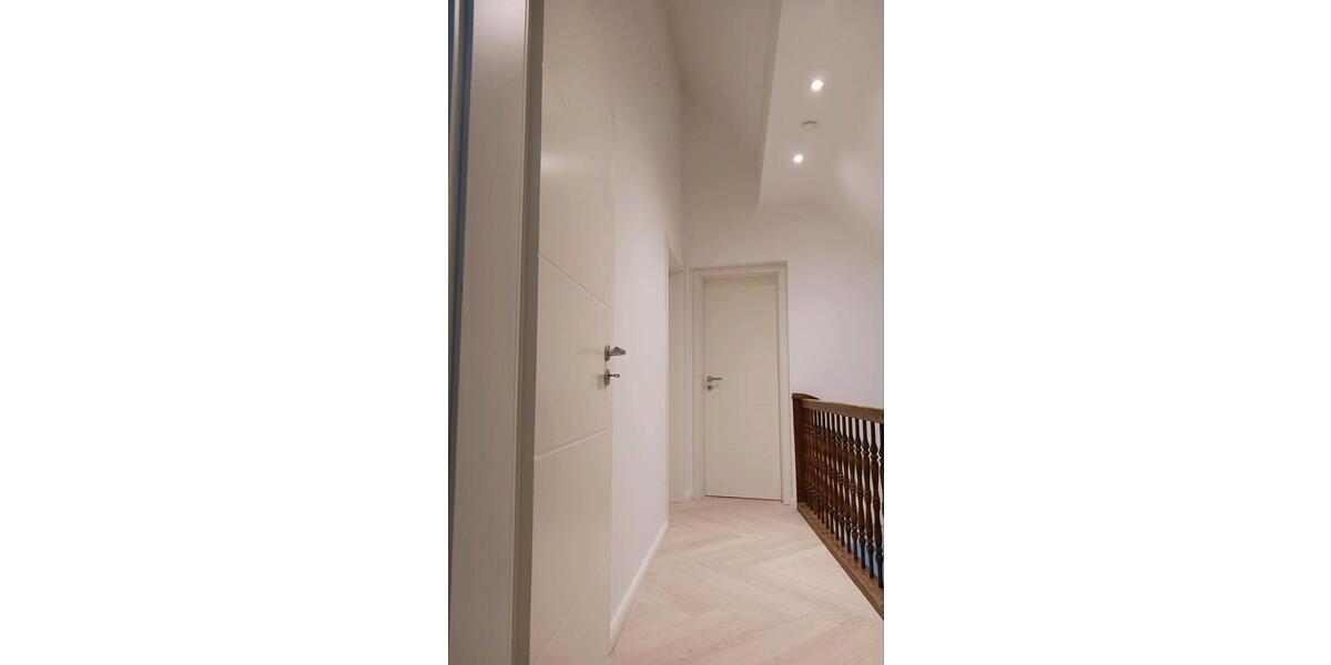 Einfamilienhaus Mainz Lerchenberg - 8 Zimmer, 200 m&sup2;, 699.000&euro; | Angebot:24831229