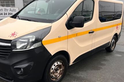 Opel Vivaro 431.800 km 8.999 &euro; Kelkheim 65779