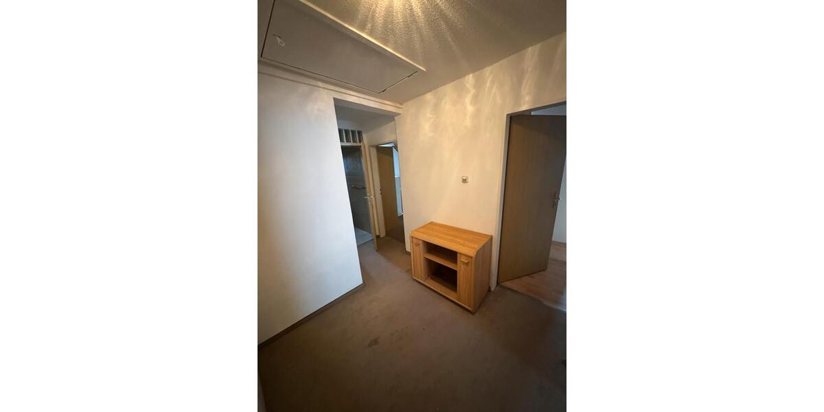 Dachgeschoßwohnung Budenheim - 4 Zimmer, 75 m&sup2;, 950&euro; | Angebot:25022367