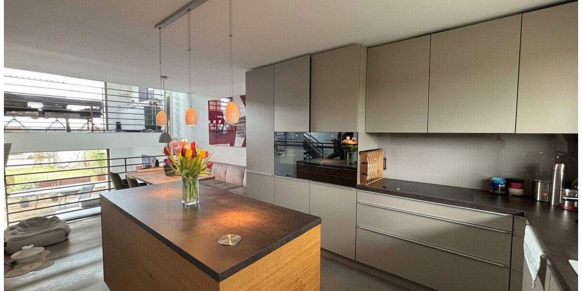 Reihenmittelhaus Frankfurt am Main Hausen - 4 Zimmer, 182 m&sup2;, 3.500&euro; | Angebot:25796137