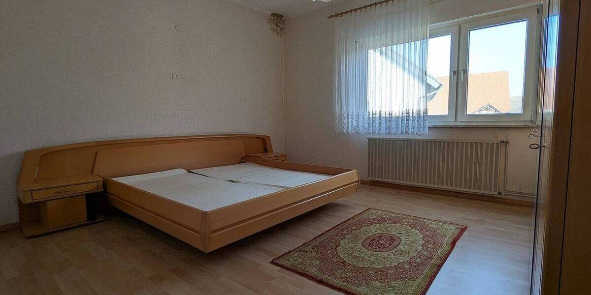 Einfamilienhaus Bischofsheim - 7 Zimmer, 139 m&sup2;, 495.000&euro; | Angebot:26858581