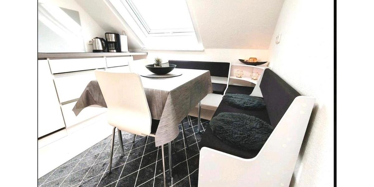 Dachgeschoßwohnung Wiesbaden Mainz-Kostheim - 1 Zimmer, 60 m&sup2;, 1.500&euro; | Angebot:25179944