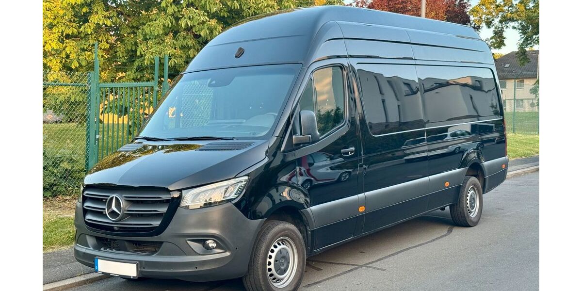 Mercedes-Benz Sprinter 31.811 km 54.000 &euro; Wiesbaden 65191