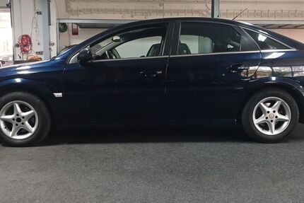 Opel Vectra 124.500 km 5.800 &euro; Rüsselsheim 65428