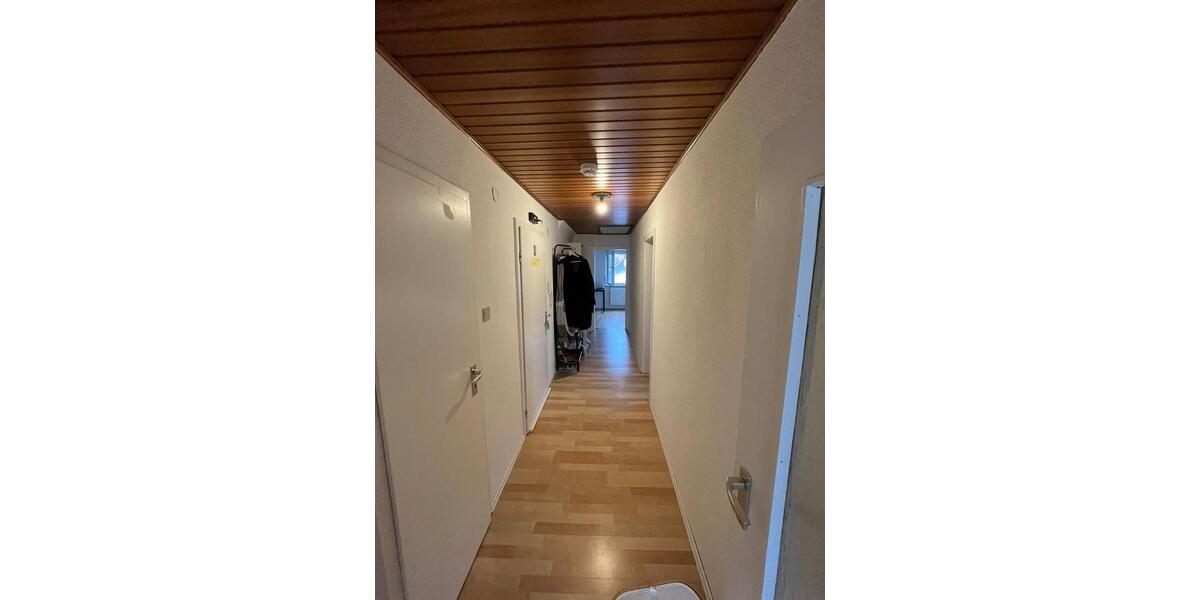 2 Zimmerwohnung + gr. Küche + Bad + Kellerraum in 64546 Mörfelden 2 zimmer