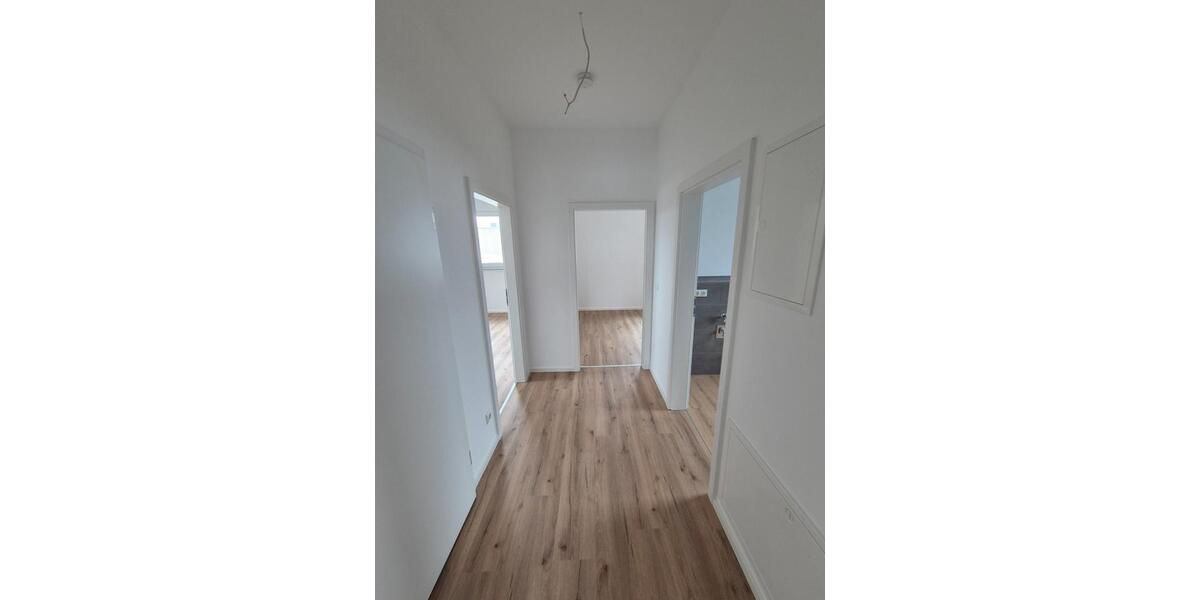 Dachgeschoßwohnung Mörfelden-Walldorf Walldorf - 3 Zimmer, 85 m&sup2;, 1.700&euro; | Angebot:26314682