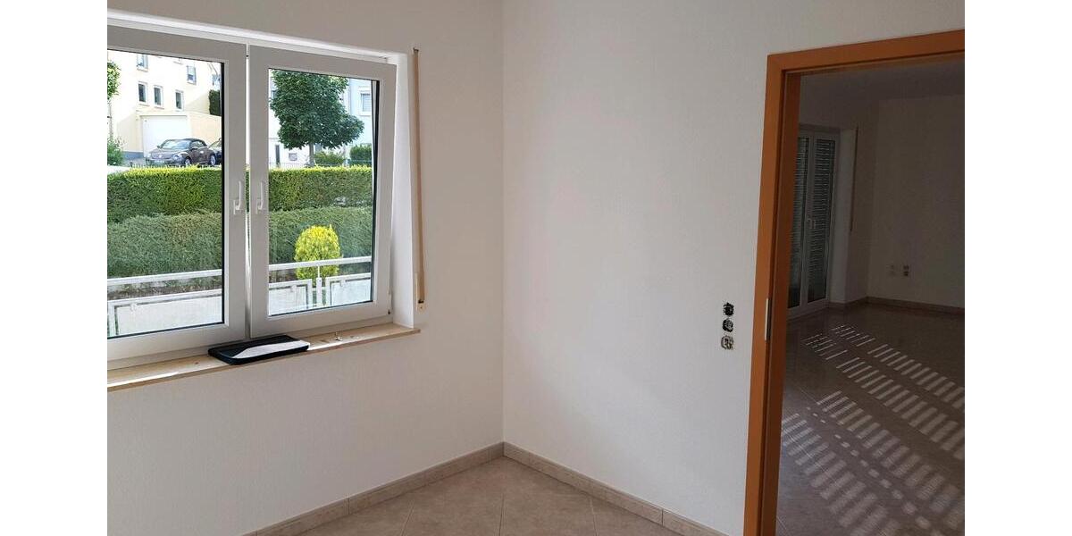 Erdgeschoßwohnung Kiedrich - 4 Zimmer, 98 m&sup2;, 1.350&euro; | Angebot:26604154